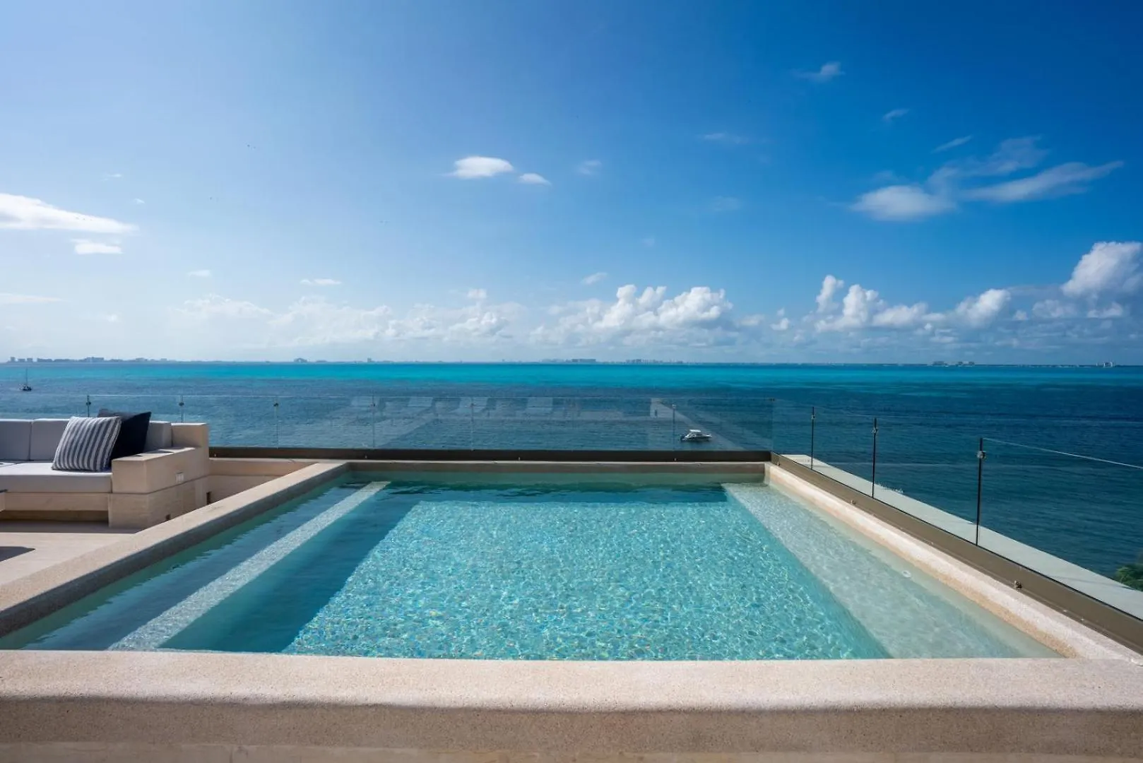 Private Rooftop Honeymoon Suite W/ Private Jacuzzi Isla Mujeres Apartamento